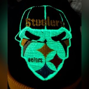 Steelers glow beanie set